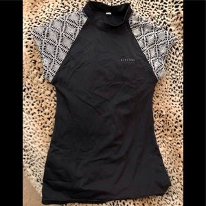 Rip Curl womens rash guard NWOT